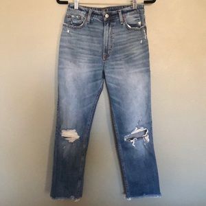 A&F Ankle Straight Jean